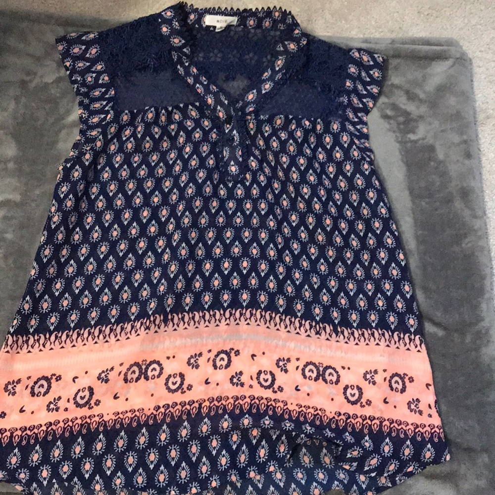 short sleeve blouse